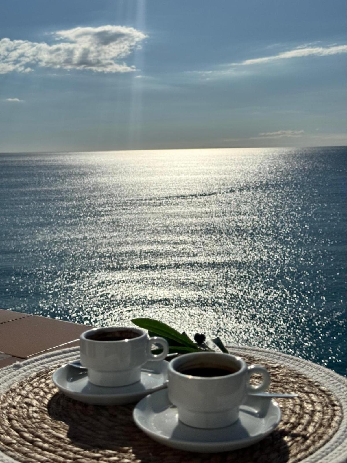 Charming Sea Front 3 Bedroom Apartment - Incredible Views! L'Ametlla de Mar Ngoại thất bức ảnh